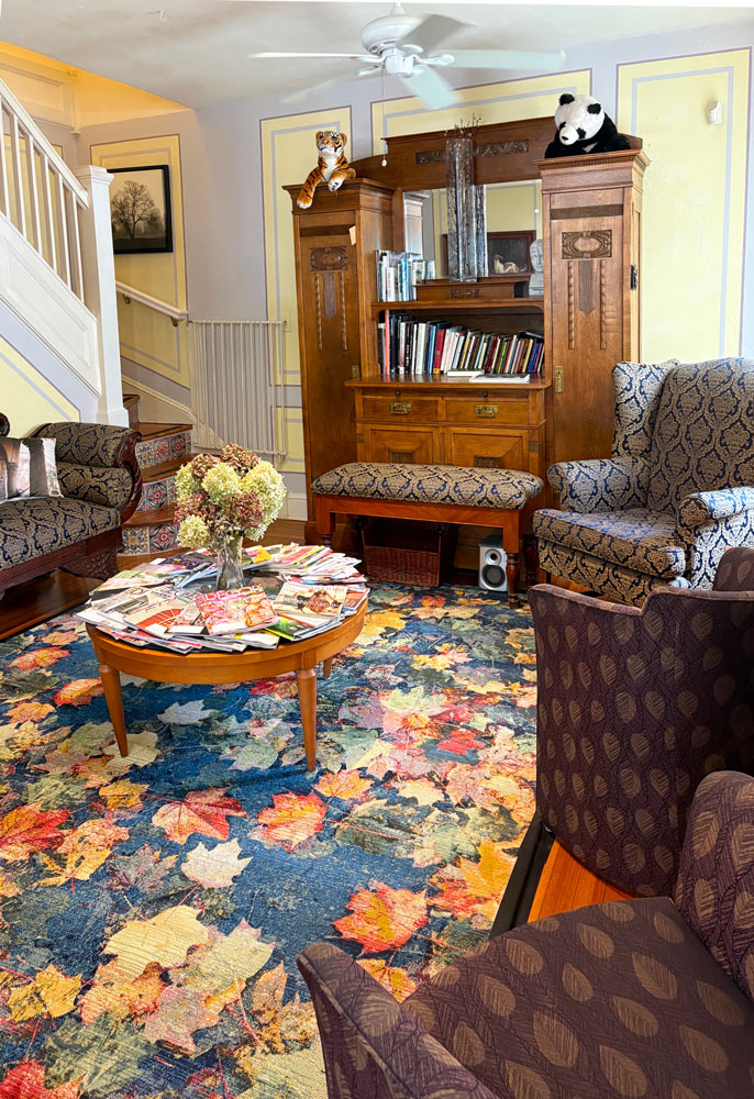 Waiting room at Sonny Kalis' counseling office